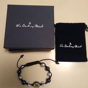 NY Yankees Bracelet Danbury Mint with Swarovski Crystals
